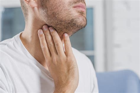 Swelling On Just One Side Of The Throat Is Usually An Infection Ear
