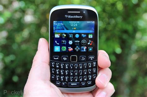 Blackberry Curve 9320 Amstrong Review Harga Terbaru Dan Spesifikasi