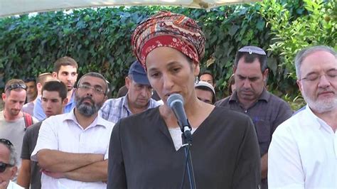אז עמנואל מורנו, שפעולות חייו והנסיבות המדויקות בהן מצא את מותו נמצאות באיפול כבד, מכונה זה שנים כלוחם הטוב בעולם. הקלטתו של סא"ל עמנואל מורנו ז"ל נחשפת: "בזכות הקשיים ...