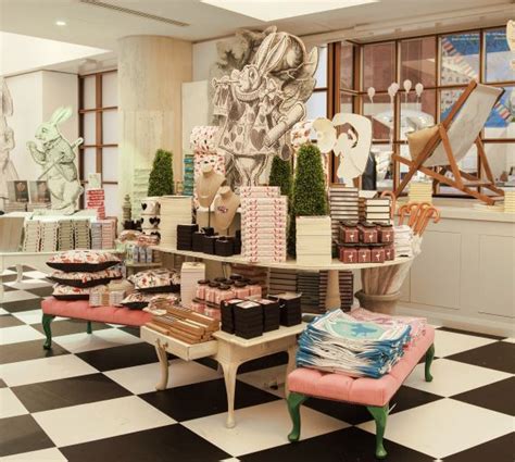 How Do You Create An Alice In Wonderland Pop Up Shop Living