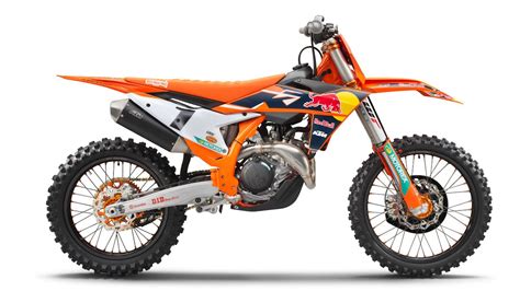 First Look 2022 Ktm Factory Edition 450sxf Unveiled Motocross Action