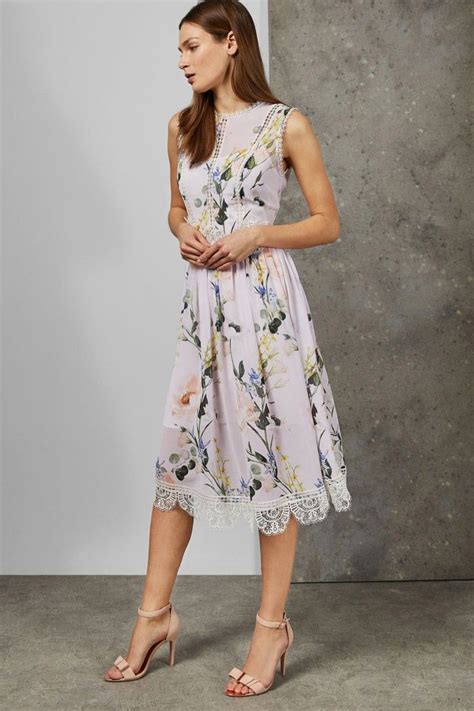 Summer Wedding Guest Dresses Picked By Our Editors Beach Wedding