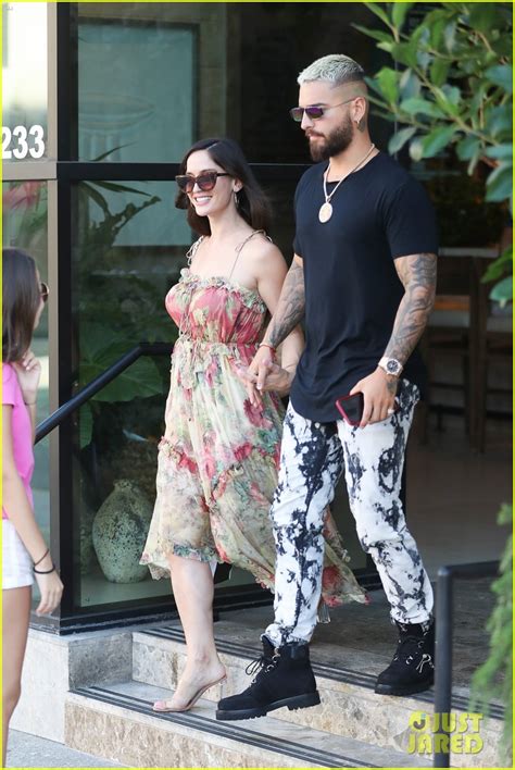 Maluma And Girlfriend Natalia Barulich Couple Up For Lunch In Beverly Hills Photo 4333797