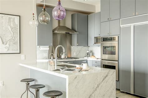 Additional features • 360 degree visibility: 55 Gorgeous Kitchens with Stainless Steel Appliances (Photos)
