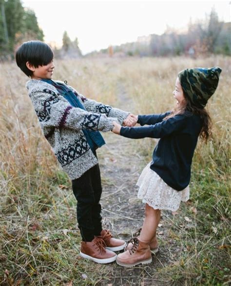 20 Unbelievably Sweet Photos That Prove That Having A Sibling Is Awesome Sisters Photography
