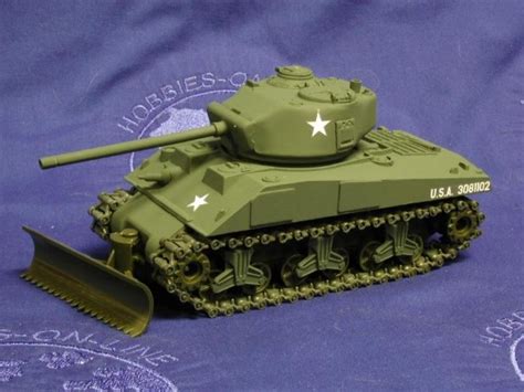 Buffalo Road Imports Sherman M4a3 76mm Military Tanks Diecast Model