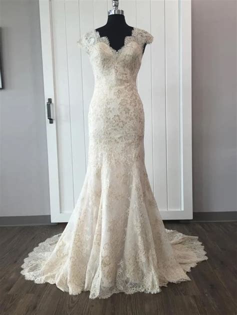 Custom Made Lace Open Back Sexy Wedding Dresses Cap Sleeves Mermaid Bridal Gowns Court Train