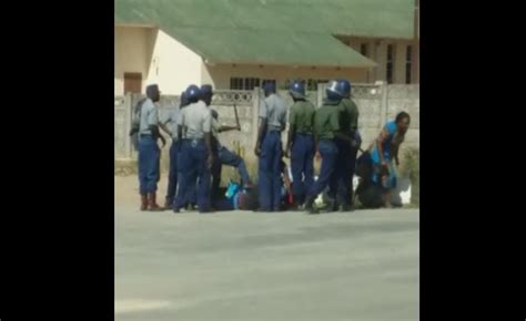 Watch Zim Security Forces Caught On Camera Viciously Assaulting People Violating Lockdown