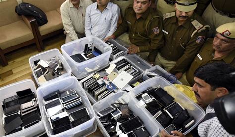 735 Stolen Mobile Phones Worth Rs 13 Crore Recovered In Delhi Eight