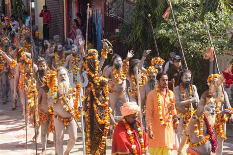 Sadhus Take Part In Procession In Haridwar Ahead Of Kumbh Mela 2021 See Pics News18