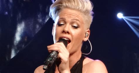 Pink Awarded Outstanding Contribution To Music At Brit Awards Gcn