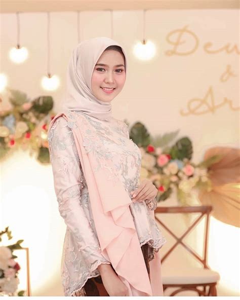 16 Model Kebaya Modern Hijab Untuk Tampil Lebih Cantik
