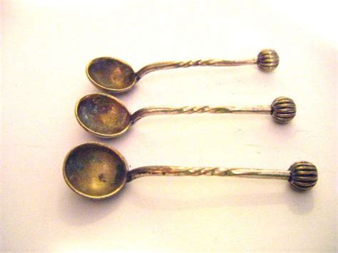 Antique Set Of Three Silver Salt Spoons Turned Handles Salt Spoon
