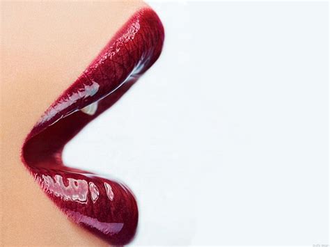 17 Different Lipstick Lips
