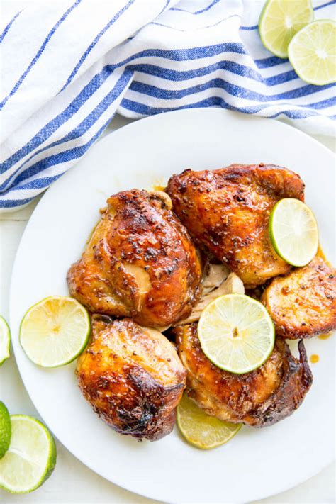 An easy chicken breast recipe with oodles of sauce. Easy Garlic Lime Chicken- Crock Pot - Eazy Peazy Mealz