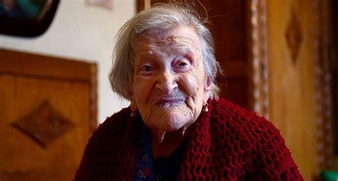 La mujer más anciana del mundo cuenta su secreto mejor guardado Locomundo Ojo