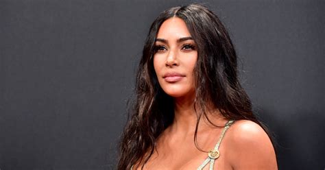 Kim Kardashian Denies Buying Smuggled Statue