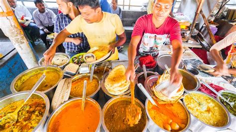 INDIAN STREET FOOD of YOUR DREAMS in Kolkata, India | ENTER CURRY