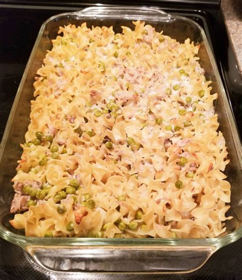 5 Ingredient Tuna Noodle Casserole Freshly Homecooked In 2020 Tuna