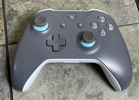 Microsoft Xbox One Wireless Controller Gray Light Blue Model 1708