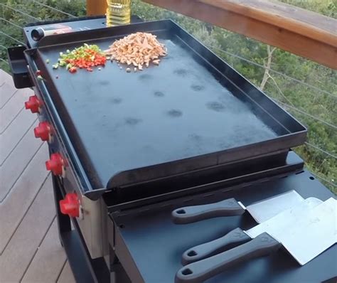 Some flat top grills can be shipped to you at. Best Outdoor Gas Griddle Grills Review in 2020 - Propane ...