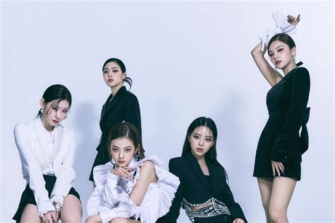 Itzy Becomes First Jyp Entertainments Million Seller Girl Group