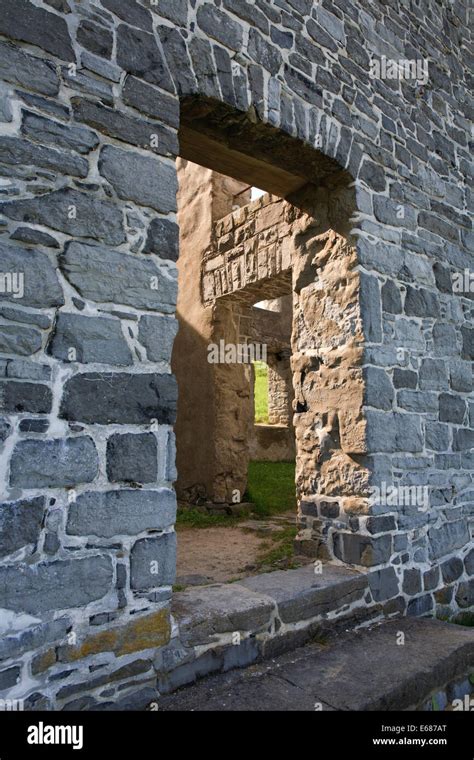 Doorway In The Ruins Of Fort Crown Point Barracks New York Stock Photo