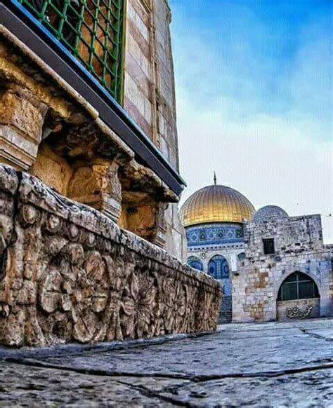 زوجي لنا تجارب قليلة بالتحرر بس نعشقه واميل للسحاق واعشق العلاقات مع الكبلز الجادين والراقيين.الخاص للكبلز والبنات فقط. # القدس لنا | Kudüs, Mekke, Fotoğraf