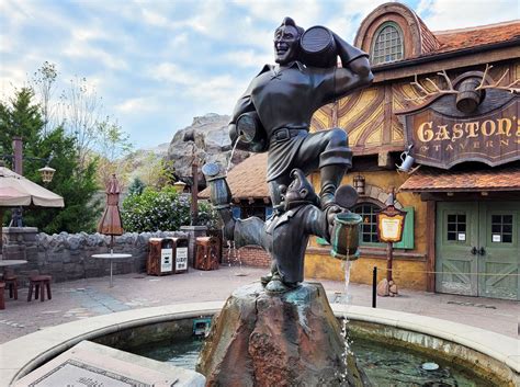 Gastons Tavern Overview Disneys Magic Kingdom Dining Dvc Shop