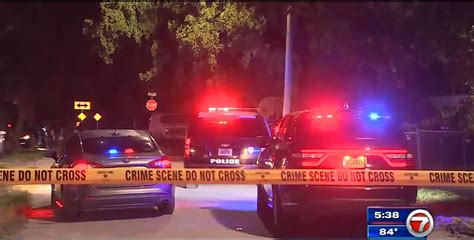 2 Men Hospitalized After Shooting In Opa Locka Wsvn 7news Miami News Weather Sports Fort