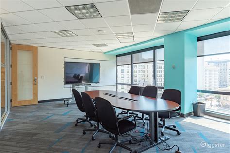Hololab Private Meeting Room W Views Of Downtown Rent This Location