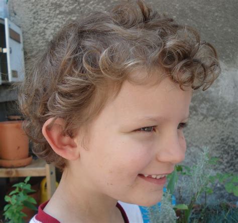 And the long curly haircut for guys can be your ideal choice. Hairstyles for Little Boys | Best 10 Cute Haircuts 2016 ...