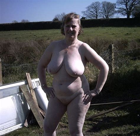 Slutty Women Naked Outdoors Granny Pussy Com