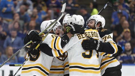 Bruins Score 7 Goals Blow Out Blues In Game 3 Of Stanley Cup Final