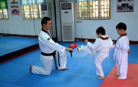 The beginnings of karate history on okinawa. Karate Games for Kids - UNICEF Kid Power