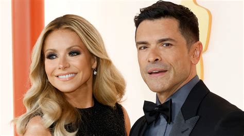 Kelly Ripa Shares Surprising Way Husband Mark Consuelos First Told Her