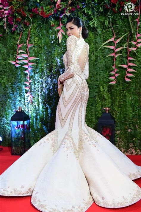 Celebrity story 526.100 views1 year ago. LOOK: Kim Chiu is a vision in white at the ABS-CBN Ball 2019