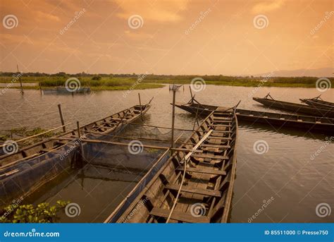 Thailand Phayao Lake Wat Tiloke Aram Island Stock Photo Image Of Asia