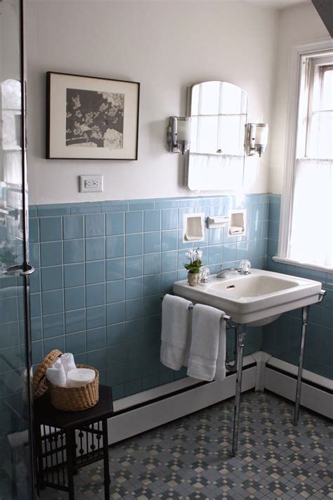 Pre Holiday Spruce Up The Vintage Blue Tile Bathroom Blue Bathroom