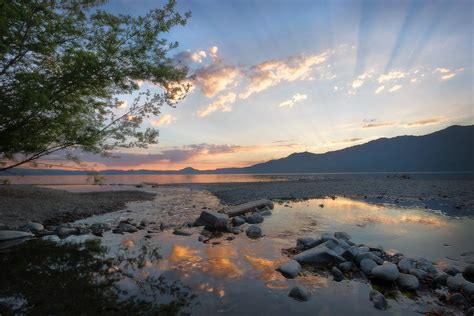 Lake Quinault Sunrise This Was Taken Last June On Lake Qui Flickr