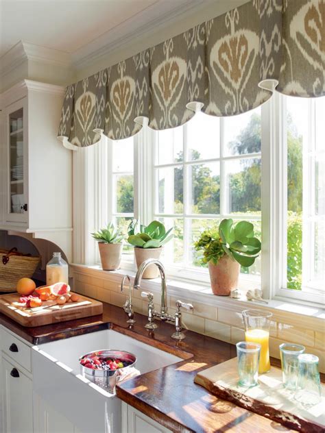 Kitchen Window With Ikat Patterned Valance Hgtv