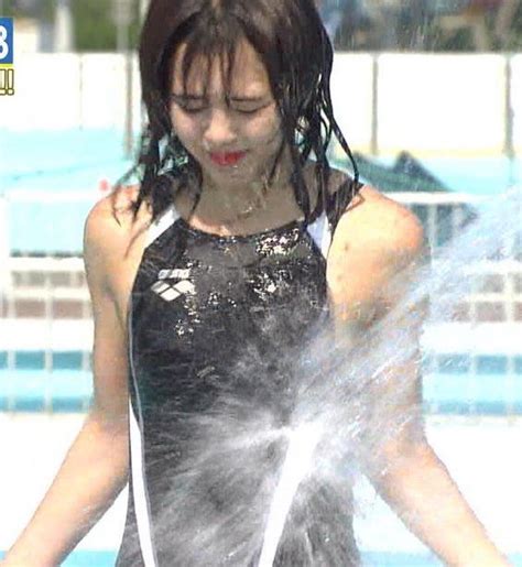 藤田ニコルの競泳水着から透ける乳首 芸能の極みチャンネル