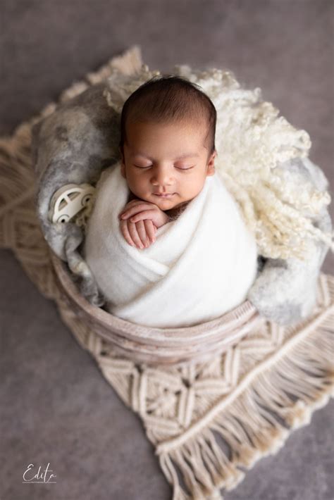 How To Create Inspiring Photos For Newborn Boys Edita Photography