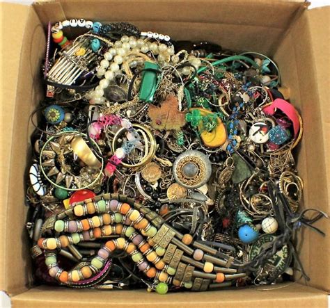 Box Lot Of Assorted Craft Jewelry 31lbs Shopgoodwill Jewelry