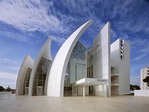 15 Iconic White Buildings By Richard Meier Rtf Rethinking The Future