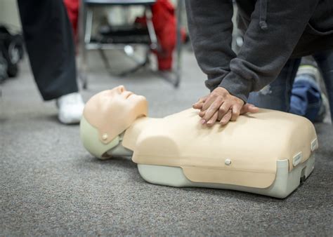 knowing how to perform cpr could save a life one day adult cpr how to perform cpr healthcare
