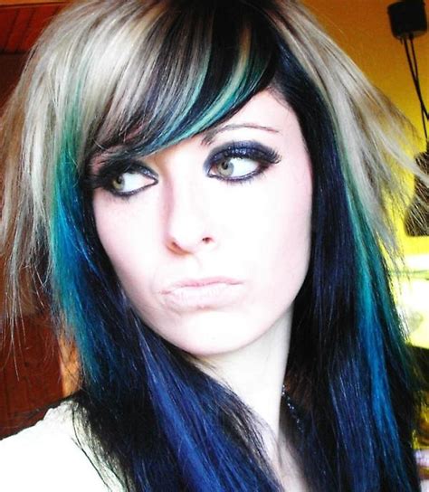 30 Groovy Emo Girl Hairstyles Slodive
