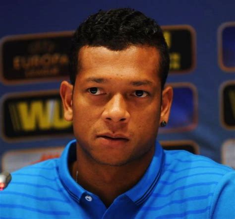 #atención el jugador de millonarios fredy guarín fue conducido por la policía en medellín, tras haber protagonizado un episodio de violencia intrafamiliar en la casa de sus padres. Fredy Guarín - Wikipedia