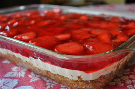 April 20, 2016 by kristin 62 comments. Life is Sweet...Eat the Cake: Strawberry Pretzel Salad...