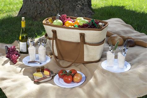 romantic picnic romantic picnic food picnic foods picnic